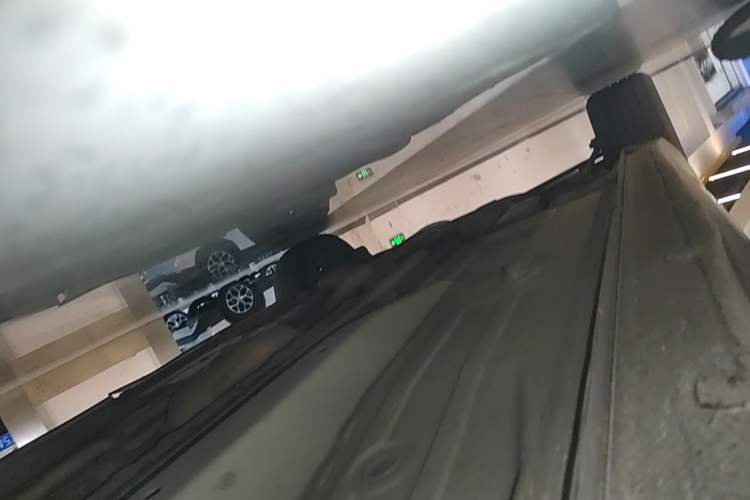 Used Chevrolet Monza 2020 Light Hybrid Redline 320T Dual-Clutch Thrilling Edition Right Side Sill