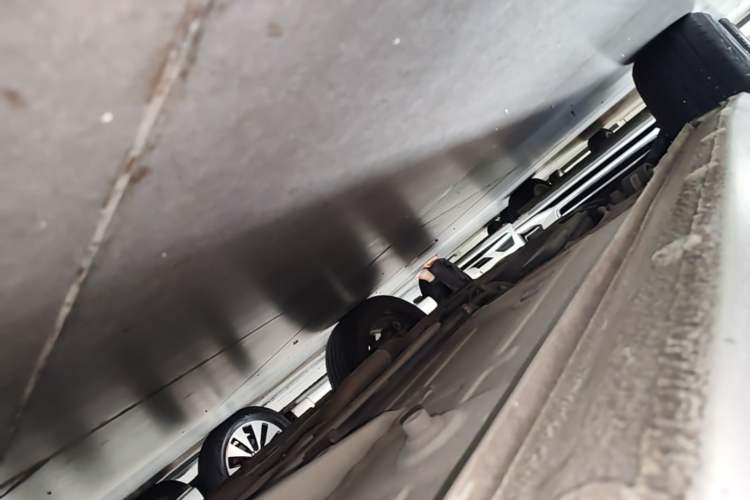 Used Chevrolet Monza 2020 Light Hybrid Redline 320T Dual-Clutch Joyful Edition Right Side Sill