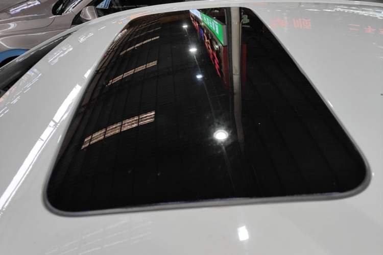 Used Chevrolet Monza 2020 Light Hybrid RS 330T Automatic Comfort Edition Roof