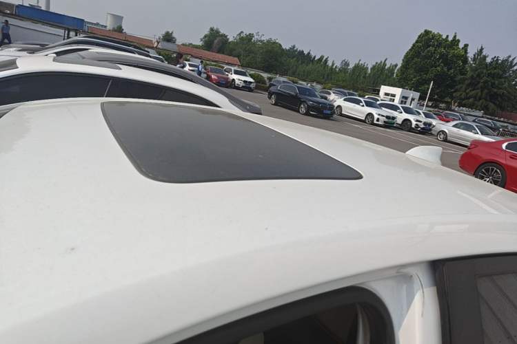 Used Chevrolet Monza 2020 320 Automatic Enjoyment Edition Roof