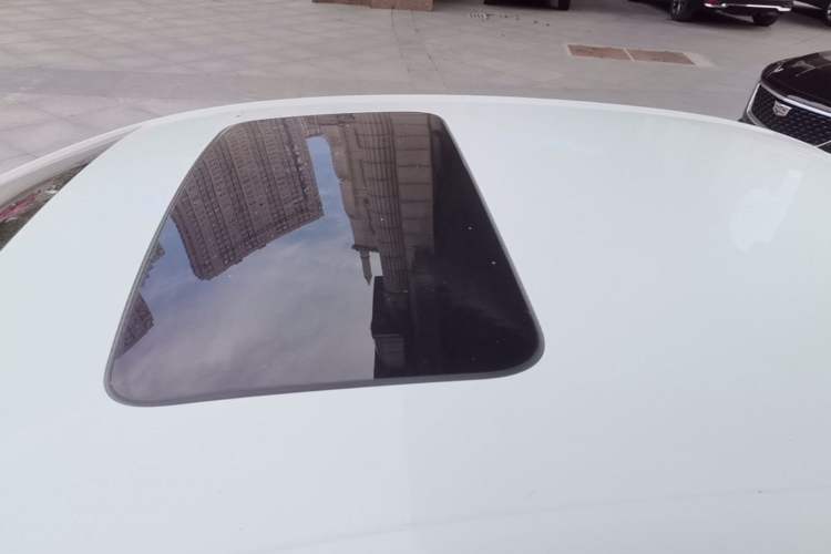 Used Chevrolet Monza 2020 Light Hybrid RS 330T Automatic Comfort Edition Roof