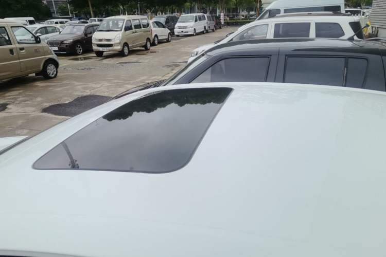 Used Chevrolet Monza 2020 Light Hybrid RS 330T Automatic Comfort Edition Roof