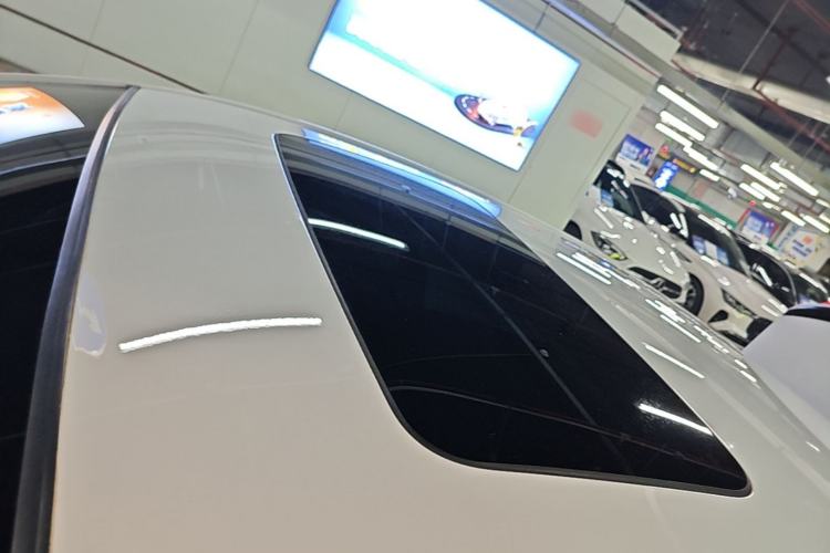 Used Chevrolet Monza 2020 Light Hybrid Redline 320T Dual-Clutch Thrilling Edition Roof