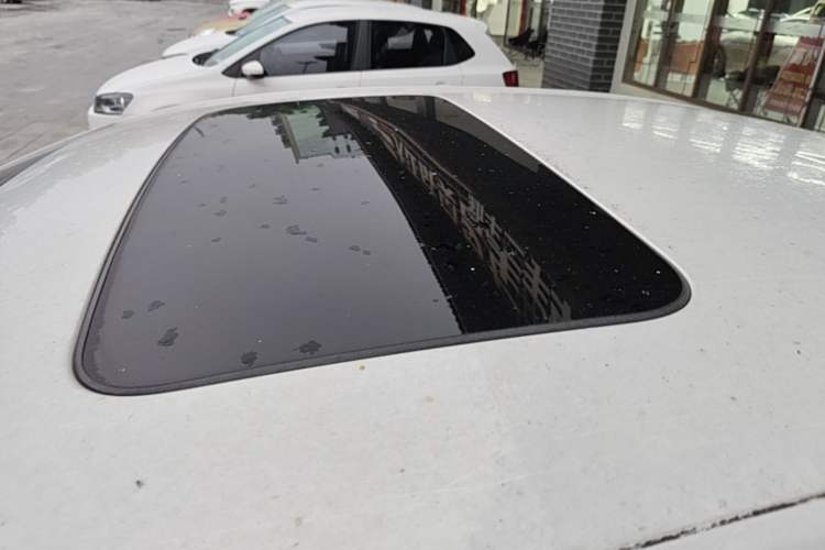 Used Chevrolet Monza 2020 Light Hybrid RS 330T Automatic Comfort Edition Roof