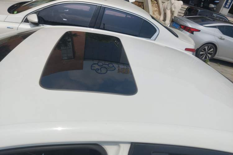 Used Chevrolet Monza 2020 Light Hybrid RS 330T Automatic Comfort Edition Roof