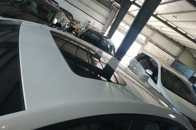 Used Chevrolet Monza 2020 320 Automatic Enjoyment Edition Roof