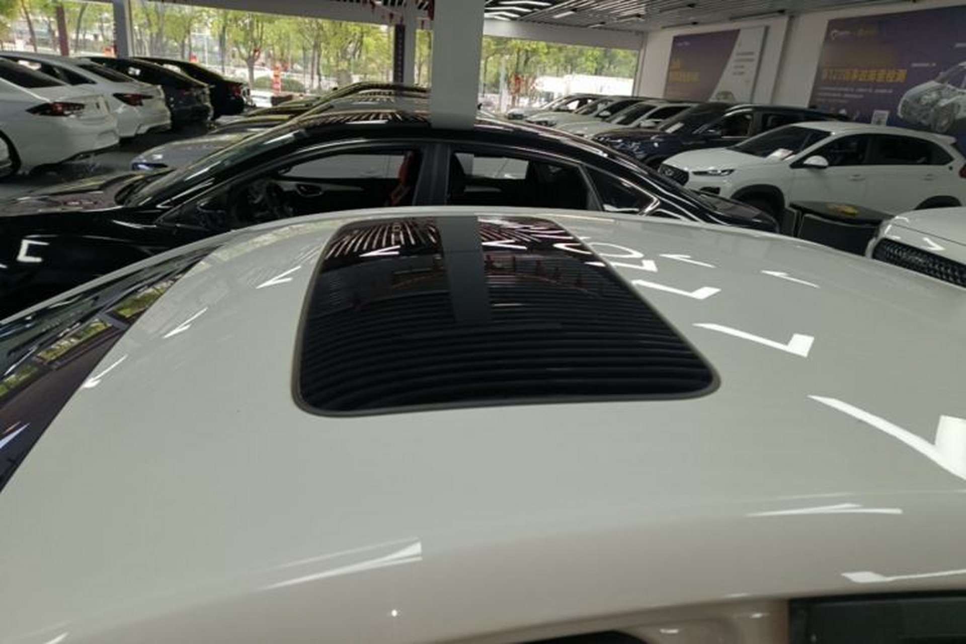 Used Chevrolet Monza 2020 Light Hybrid Redline 320T Dual-Clutch Thrilling Edition Roof