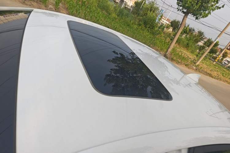 Used Chevrolet Monza 2020 320 Automatic Enjoyment Edition Roof