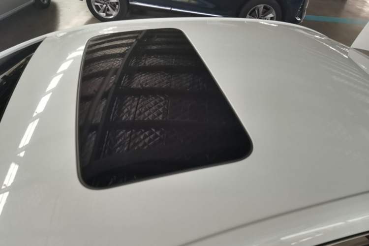 Used Chevrolet Monza 2020 Light Hybrid RS 330T Automatic Comfort Edition Roof