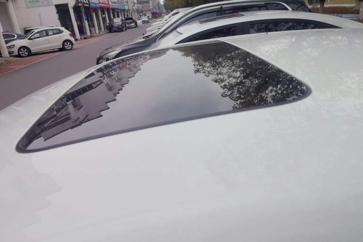 Used Chevrolet Monza 2020 Light Hybrid RS 330T Automatic Comfort Edition Roof