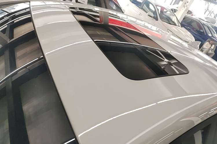 Used Chevrolet Monza 2020 320 Automatic Enjoyment Edition Roof