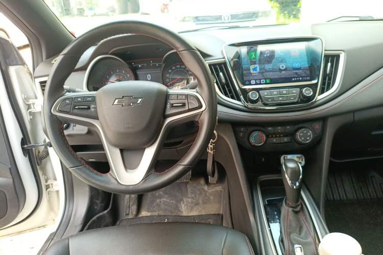 Used Chevrolet Monza 2020 Light Hybrid RS 330T Automatic Comfort Edition Steering Wheel