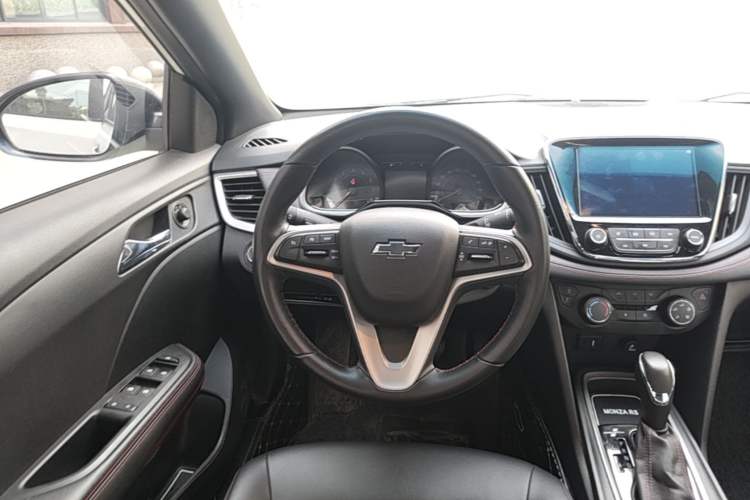 Used Chevrolet Monza 2020 Light Hybrid RS 330T Automatic Comfort Edition Steering Wheel