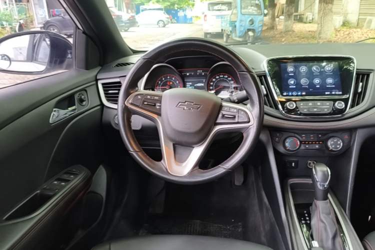 Used Chevrolet Monza 2020 Light Hybrid RS 330T Automatic Comfort Edition Steering Wheel