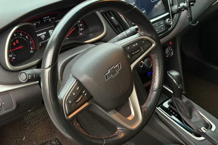 Used Chevrolet Monza 2020 Light Hybrid RS 330T Automatic Comfort Edition Steering Wheel