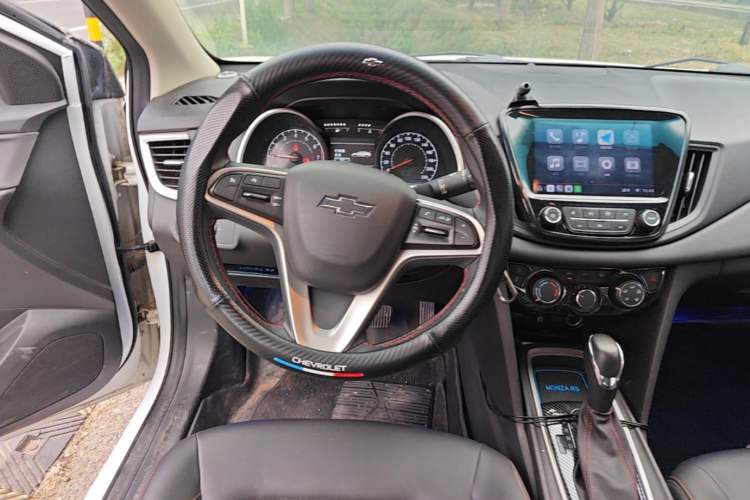 Used Chevrolet Monza 2020 Light Hybrid Redline 320T Dual-Clutch Thrilling Edition Steering Wheel
