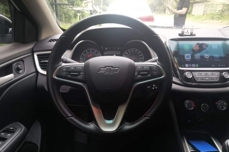 Used Chevrolet Monza 2020 Light Hybrid Redline 320T Dual-Clutch Joyful Edition Steering Wheel