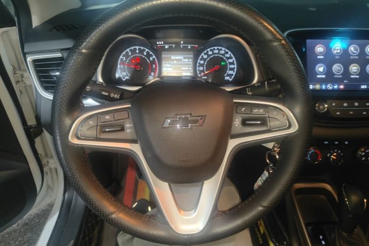 Used Chevrolet Monza 2020 Light Hybrid Redline 320T Dual-Clutch Thrilling Edition Steering Wheel
