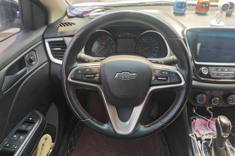 Used Chevrolet Monza 2020 Light Hybrid Redline 320T Dual-Clutch Joyful Edition Steering Wheel