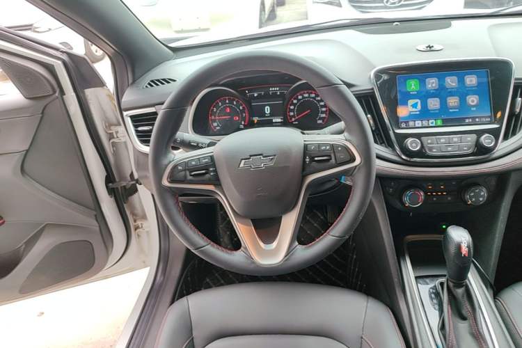 Used Chevrolet Monza 2020 Light Hybrid RS 330T Automatic Comfort Edition Steering Wheel