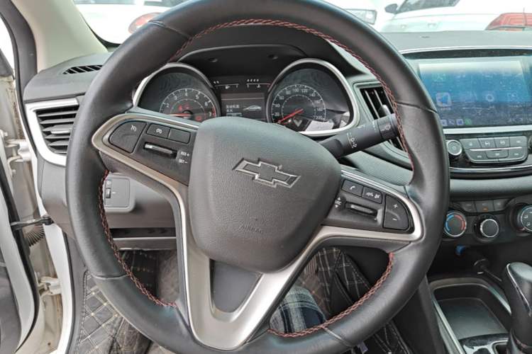 Used Chevrolet Monza 2020 Light Hybrid Redline 320T Dual-Clutch Joyful Edition Steering Wheel