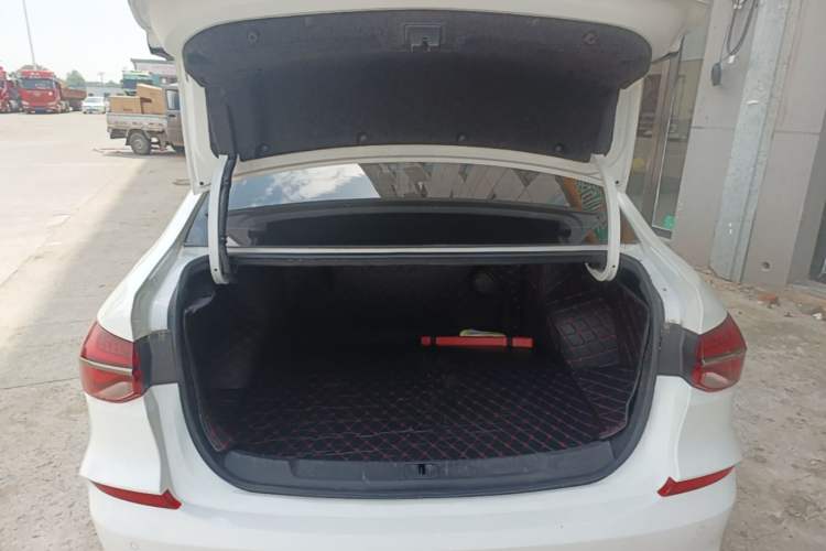 Used Chevrolet Monza 2020 Light Hybrid RS 330T Automatic Thrill Edition Trunk