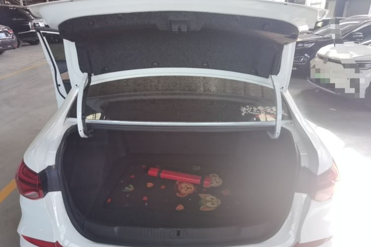 Used Chevrolet Monza 2020 320 Automatic Enjoyment Edition Trunk