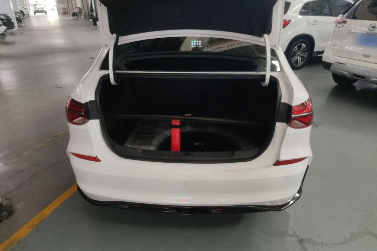 Used Chevrolet Monza 2020 Light Hybrid RS 330T Automatic Comfort Edition Trunk