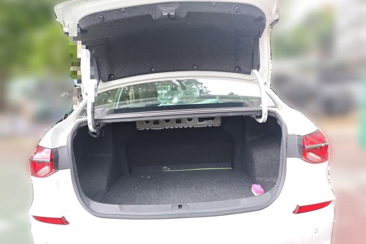 Used Chevrolet Monza 2020 Light Hybrid RS 330T Automatic Comfort Edition Trunk