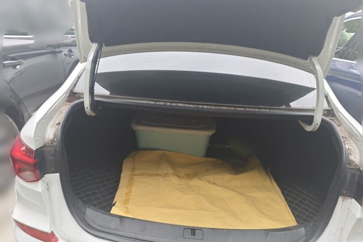 Used Chevrolet Monza 2020 320 Automatic Enjoyment Edition Trunk