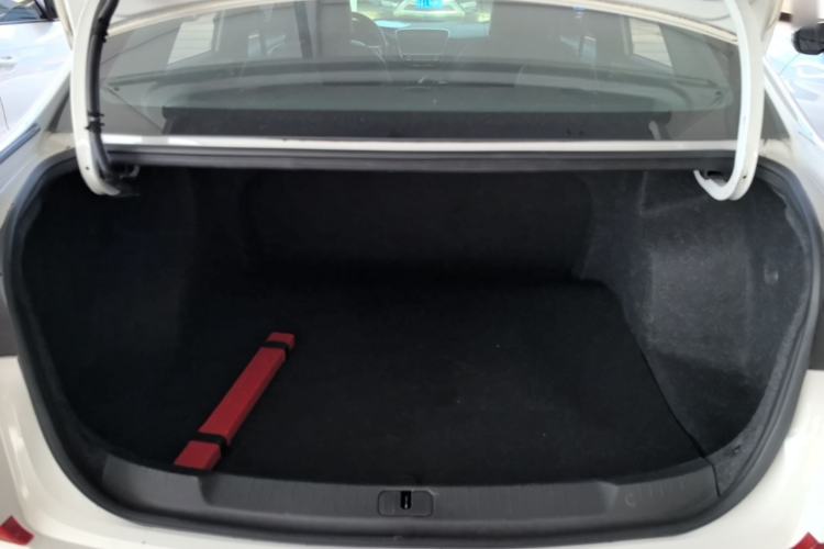 Used Chevrolet Monza 2020 Light Hybrid RS 330T Automatic Comfort Edition Trunk