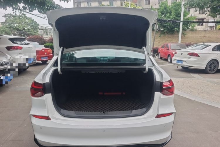 Used Chevrolet Monza 2020 Light Hybrid RS 330T Automatic Comfort Edition Trunk