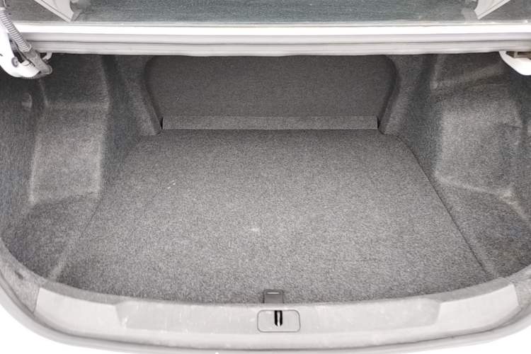 Used Chevrolet Monza 2020 Light Hybrid RS 330T Automatic Comfort Edition Trunk