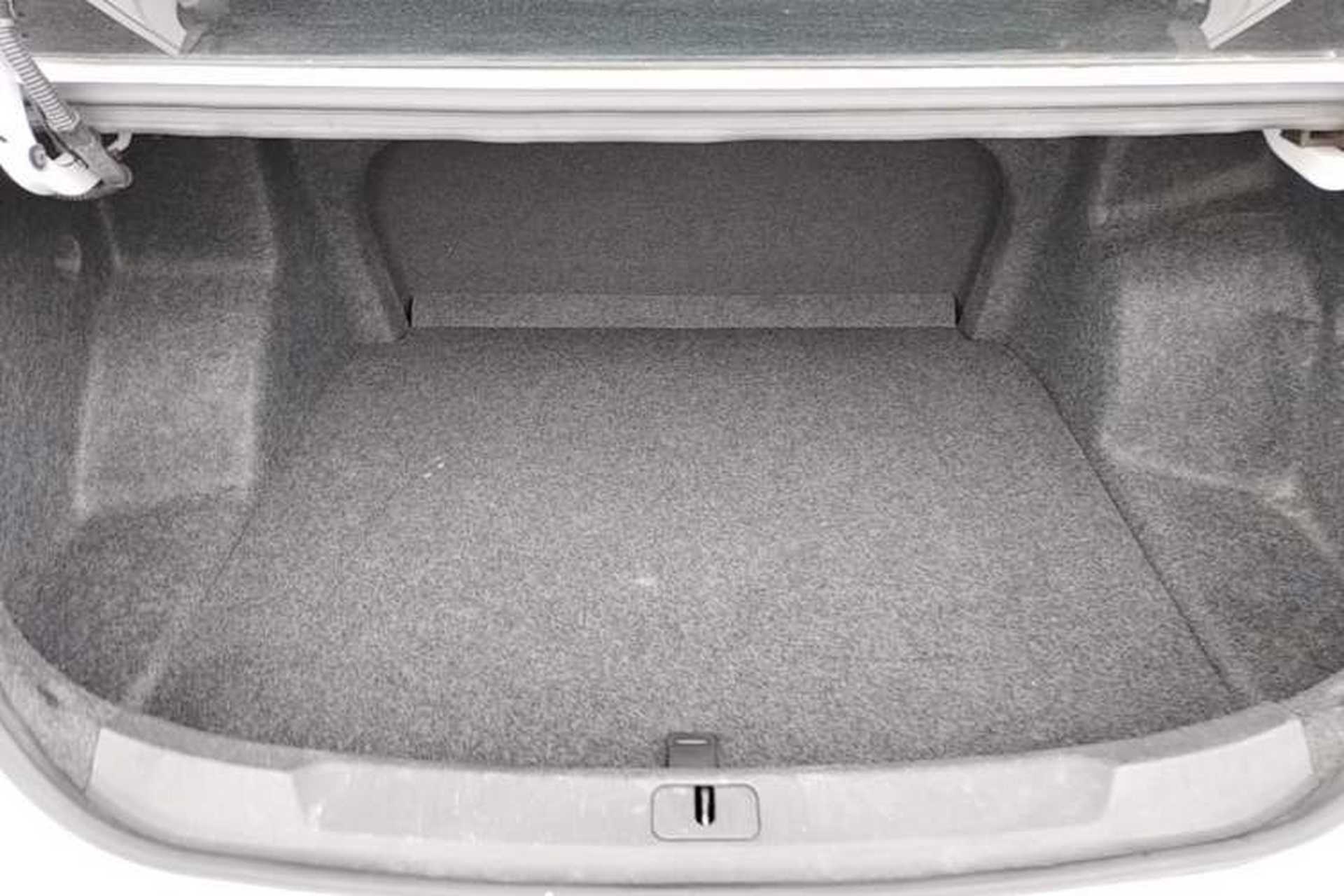 Used Chevrolet Monza 2020 Light Hybrid RS 330T Automatic Comfort Edition Trunk