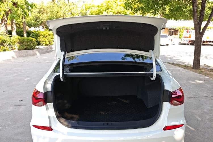 Used Chevrolet Monza 2020 Light Hybrid Redline 320T Dual-Clutch Joyful Edition Trunk