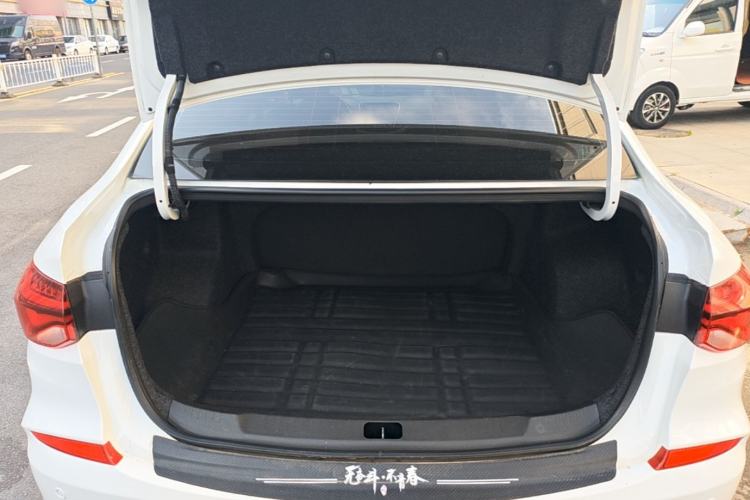Used Chevrolet Monza 2020 320 Automatic Enjoyment Edition Trunk