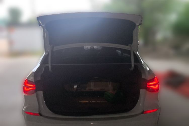 Used Chevrolet Monza 2020 Light Hybrid RS 330T Automatic Comfort Edition Trunk