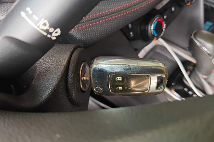 Used Chevrolet Monza 2020 Light Hybrid RS 330T Automatic Comfort Edition Vehicle Key