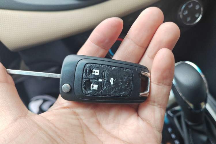 Used Chevrolet Monza 2020 320 Automatic Enjoyment Edition Vehicle Key