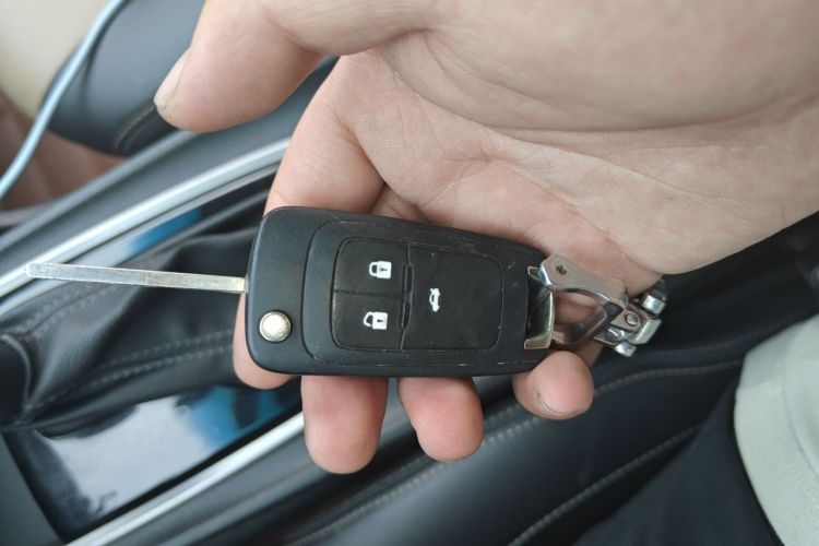 Used Chevrolet Monza 2020 320 Automatic Enjoyment Edition Vehicle Key