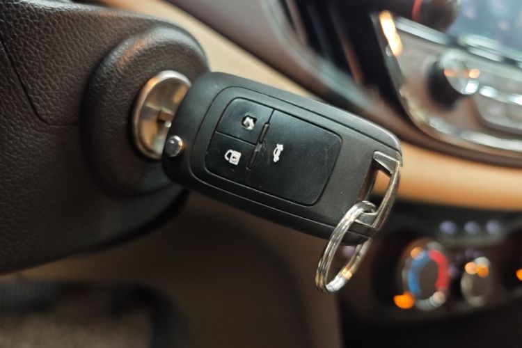 Used Chevrolet Monza 2020 320 Automatic Enjoyment Edition Vehicle Key