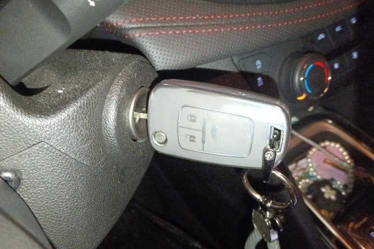 Used Chevrolet Monza 2020 Light Hybrid RS 330T Automatic Thrill Edition Vehicle Key