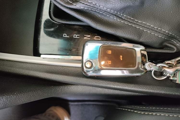 Used Chevrolet Monza 2020 320 Automatic Enjoyment Edition Vehicle Key