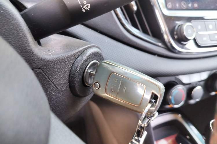 Used Chevrolet Monza 2020 Light Hybrid Redline 320T Dual-Clutch Thrilling Edition Vehicle Key