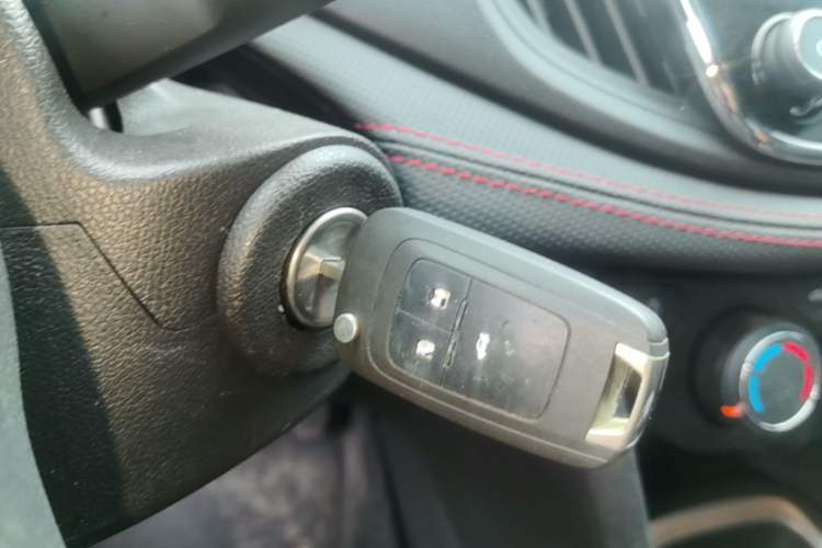 Used Chevrolet Monza 2020 Light Hybrid RS 330T Automatic Comfort Edition Vehicle Key