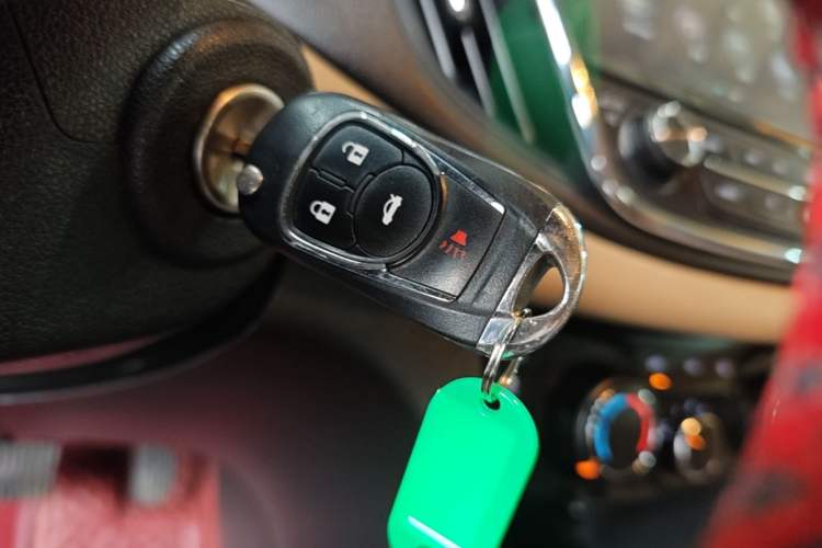 Used Chevrolet Monza 2020 320 Automatic Enjoyment Edition Vehicle Key