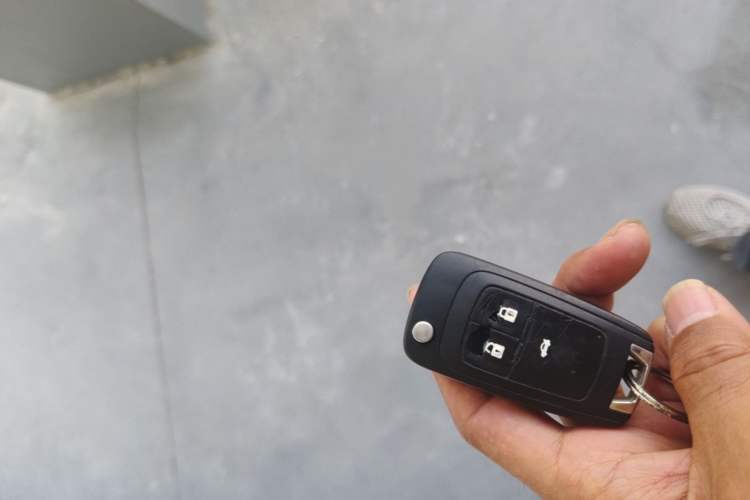 Used Chevrolet Monza 2020 Light Hybrid RS 330T Automatic Comfort Edition Vehicle Key
