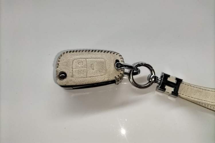 Used Chevrolet Monza 2020 320 Automatic Enjoyment Edition Vehicle Key
