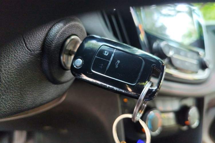 Used Chevrolet Monza 2020 Light Hybrid RS 330T Automatic Thrill Edition Vehicle Key