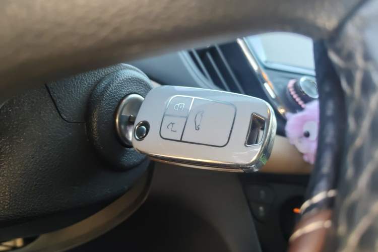 Used Chevrolet Monza 2020 320 Automatic Enjoyment Edition Vehicle Key